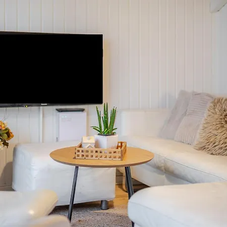 Swenki - 29km From The Sea By Interhome 펜션 *